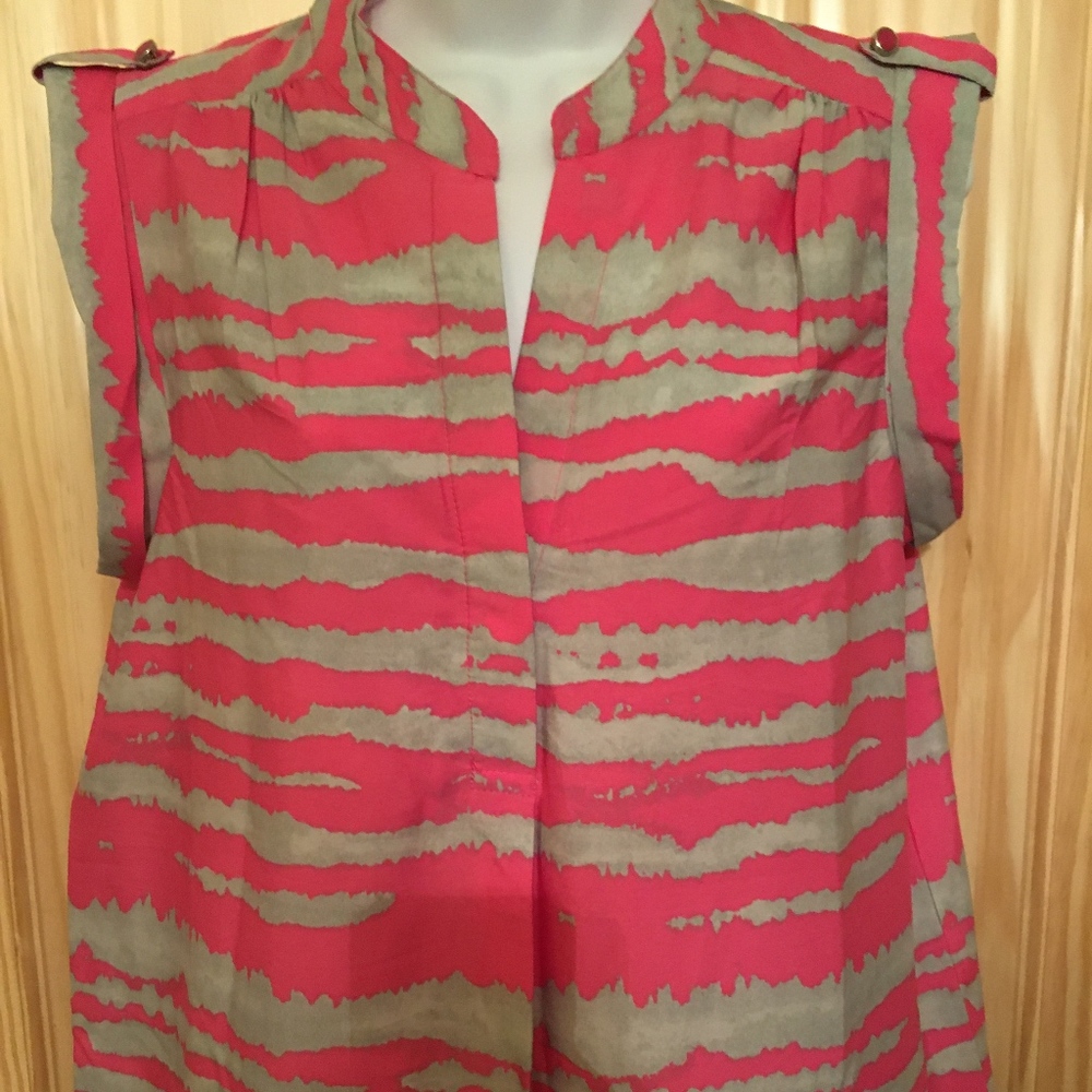 Wavy Pink & Grey Print Top